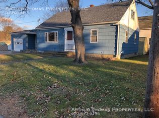 37 Park St, Rochester, NH 03867