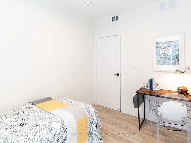 129 Kenilworth Ave — Photo 17