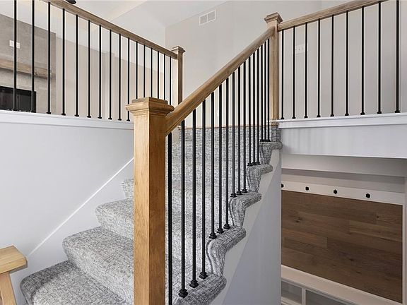 4th image of 655 S Ranson Pl