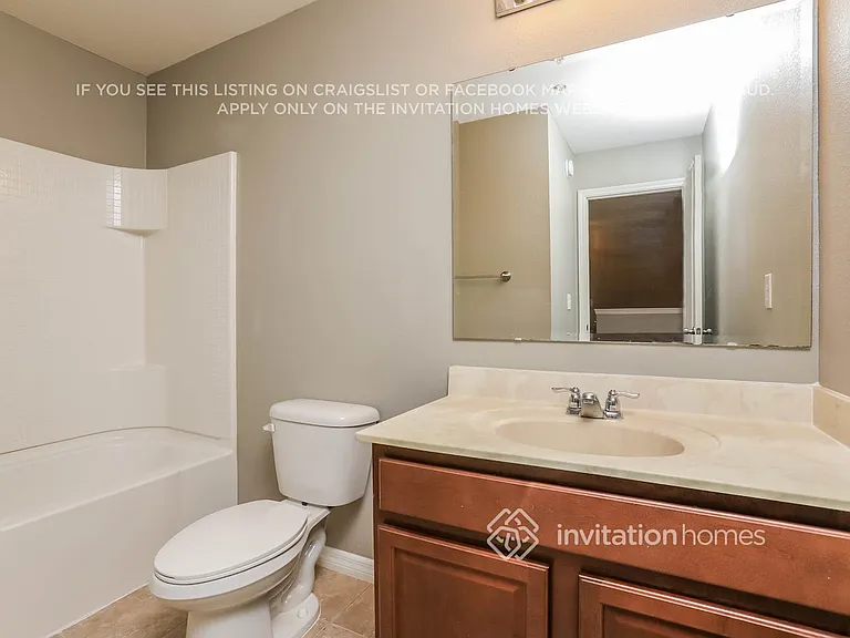 4298 Regal Town Ln — Photo 14