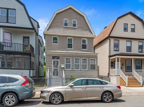 529 Norwood St, East Orange City, NJ 07018