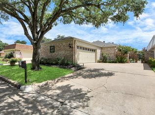 4 Tiffany Sq, Sugar Land, TX 77478