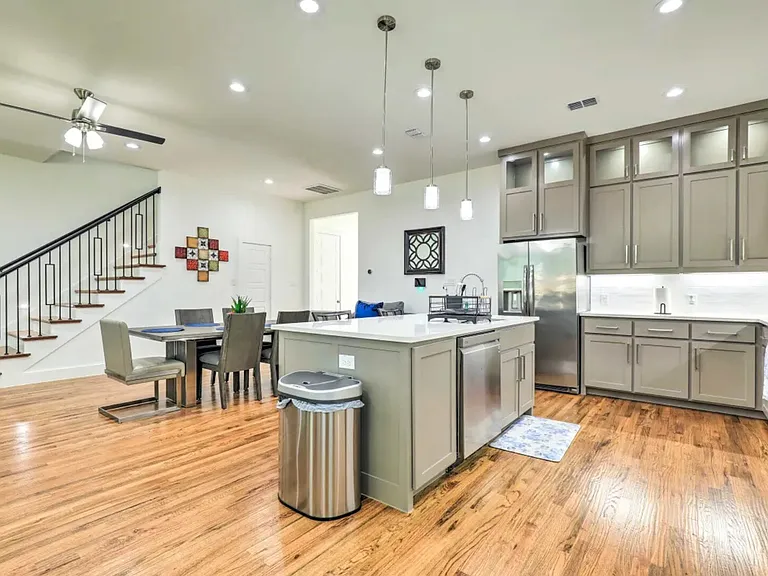 3129 Rutz St — Photo 11