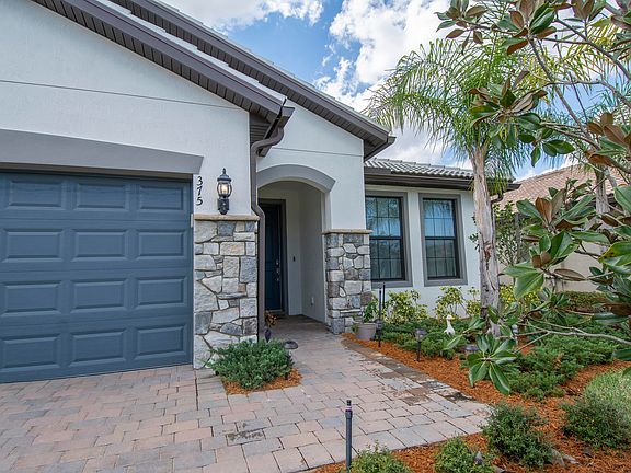 2nd image of 375 SE Courances Dr