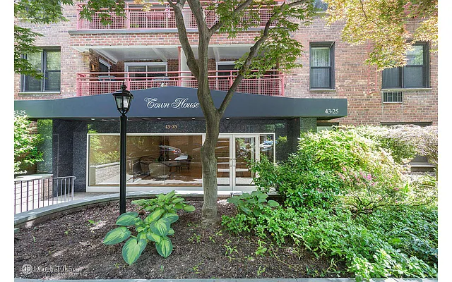 Sold by Douglas Elliman | media 13