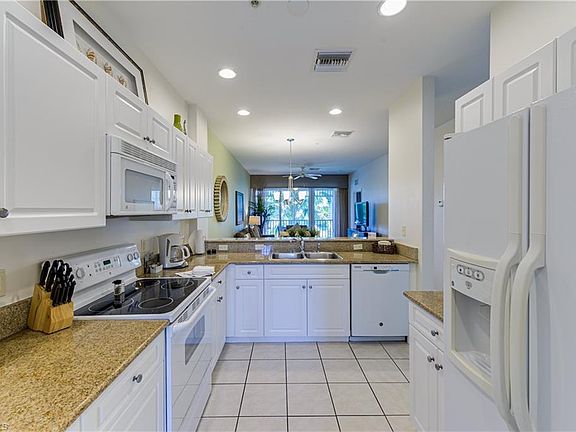 4th image of 7930 Mahogany Run Ln APT 826