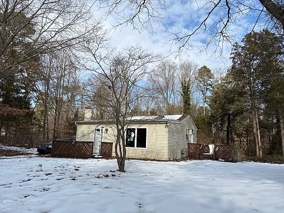 2nd image of 6 Jewel Rd