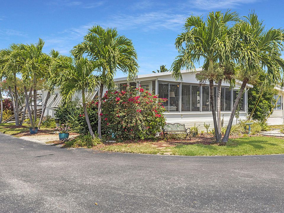 1st image of 807 S Ruby Dr