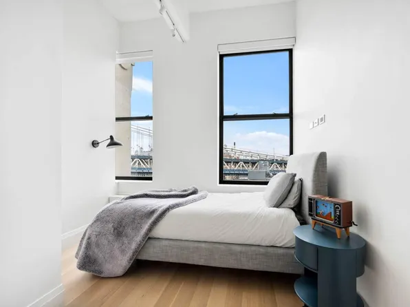 1 Main Street image 11 of 19