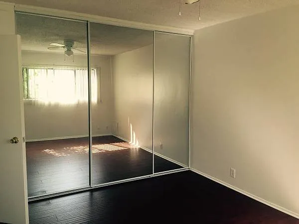 4901 Laurel Canyon Blvd #2R — Photo 5