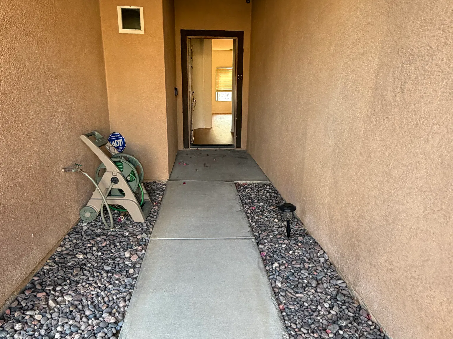3 bed, 1379 sqft, $2,800 — Photo 4
