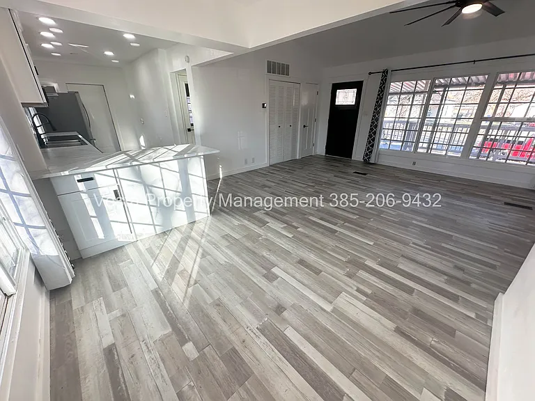 852 Canyon Rd #1 — Photo 4