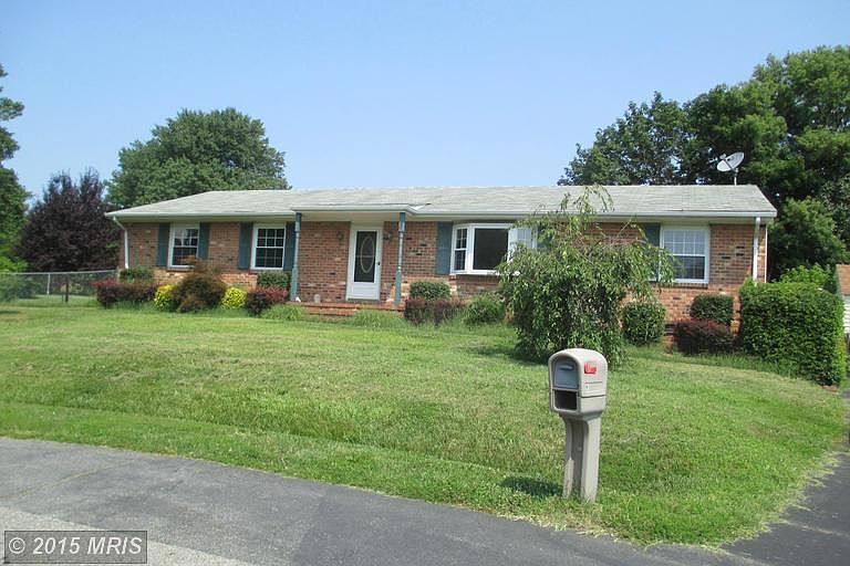 1st image of 3 Arnall Ct