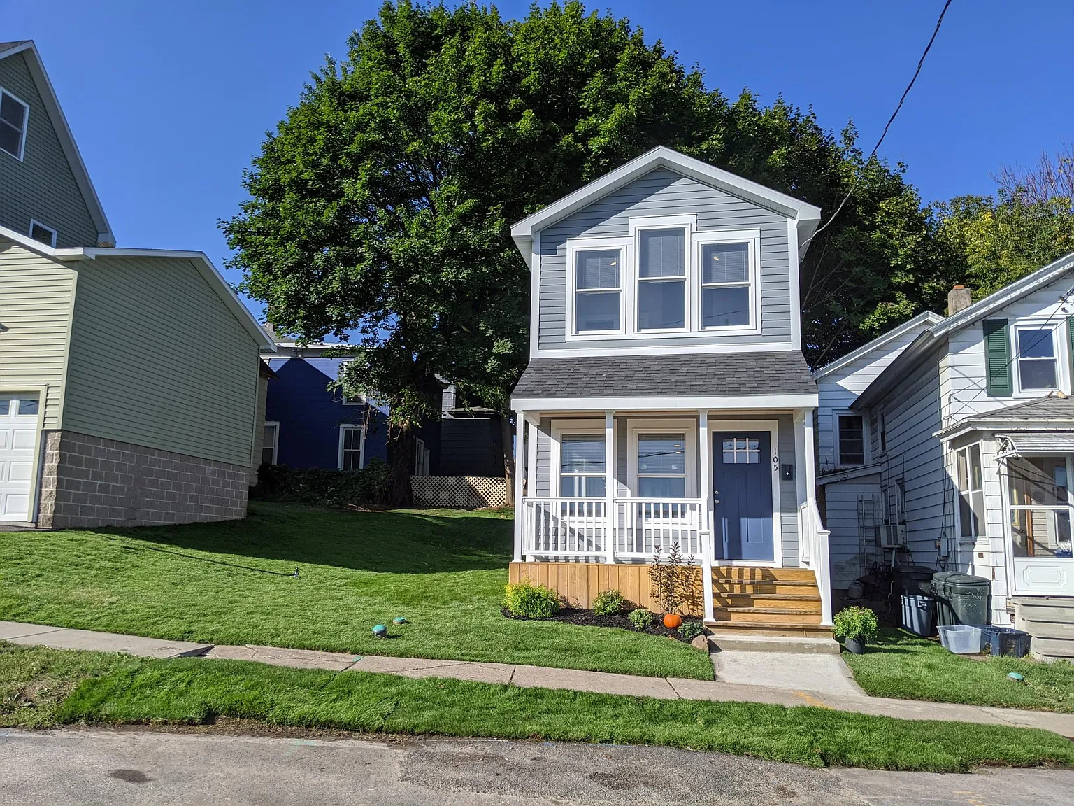 105 N Wilbur Ave — Photo 2