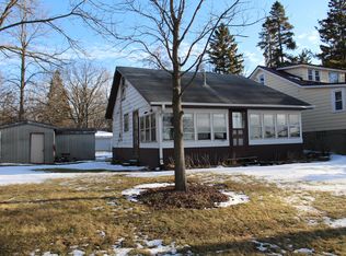 841 E Shore Dr, Hubertus, WI 53033