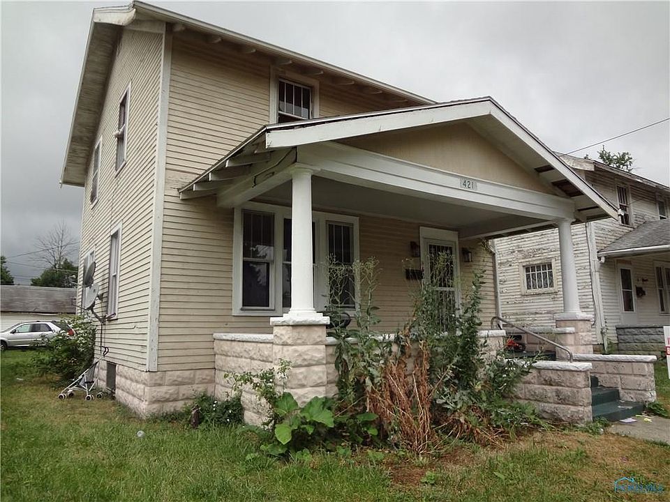 1st image of 421 S Poplar St