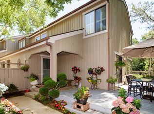 831 Oak Hill Rd #00, Lake Barrington, IL 60010