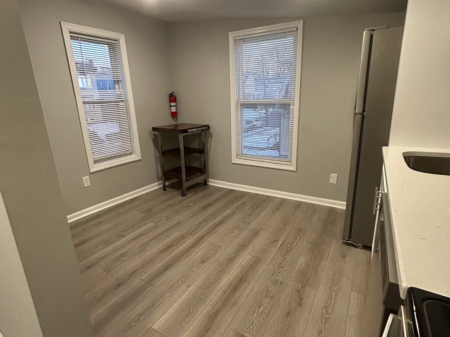 2 bed, 700 sqft, $2,750 — Photo 3