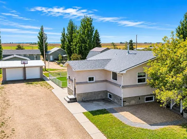243 2nd Ave N, Starland County, AB T0J 0T0