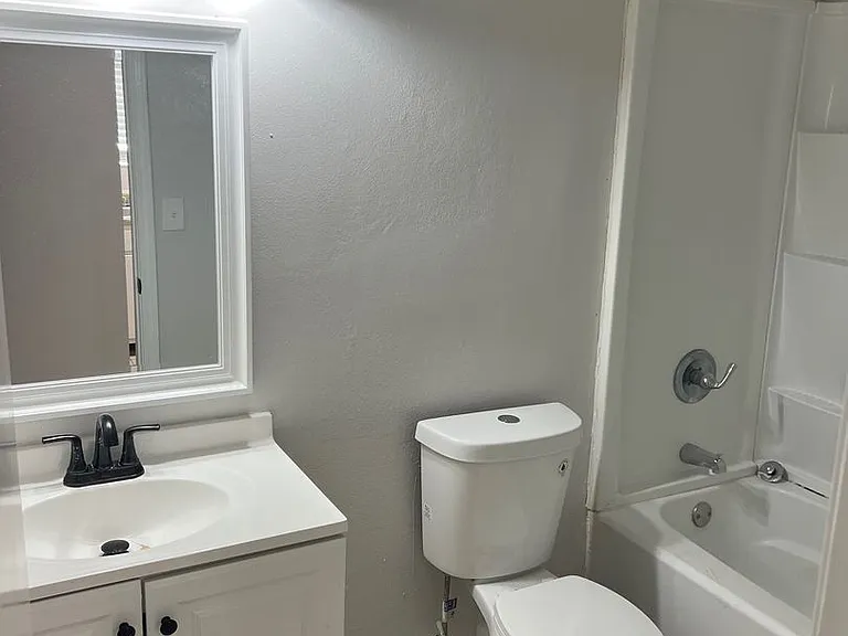 6630 Applegate St — Photo 7