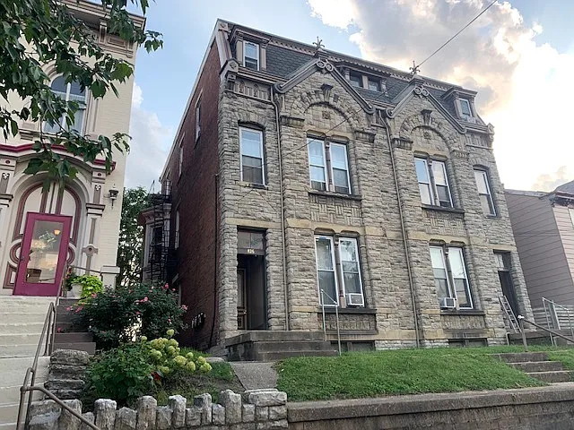 826 Washington Ave — Photo 10