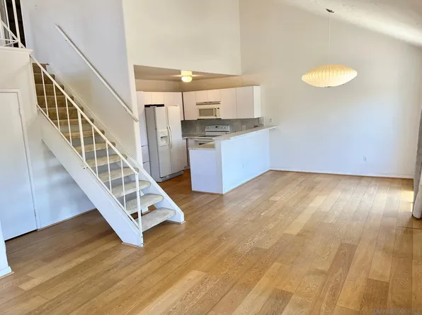 930 Via Mil Cumbres Unit 51, Solana Beach, CA 92075