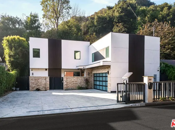 2017 Benedict Canyon Dr, Beverly Hills, CA 90210