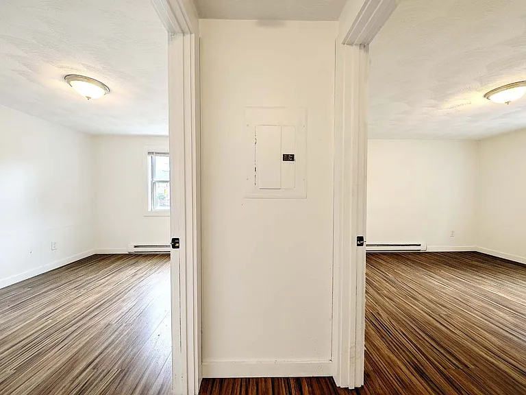 855 Providence St. — Photo 28