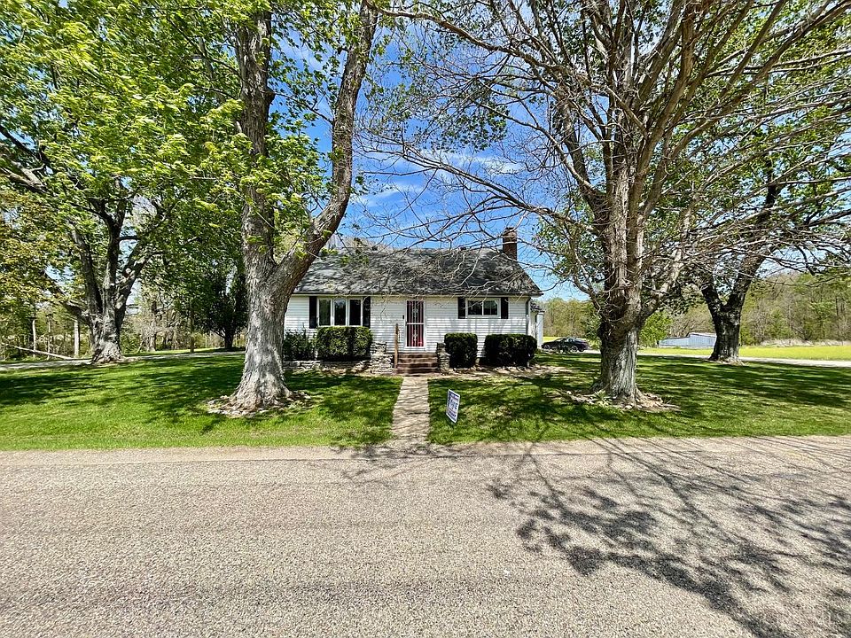1st image of 18049 Stone Church Rd