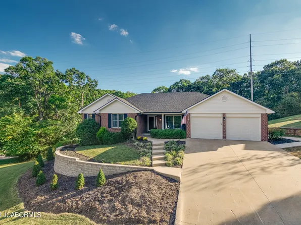 3915 Carmel Dr, Jefferson City, MO 65109