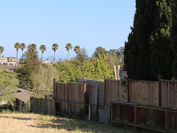 2nd image of 404 California St
