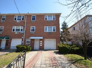 386 Pennyfield Ave, Bronx, NY 10465