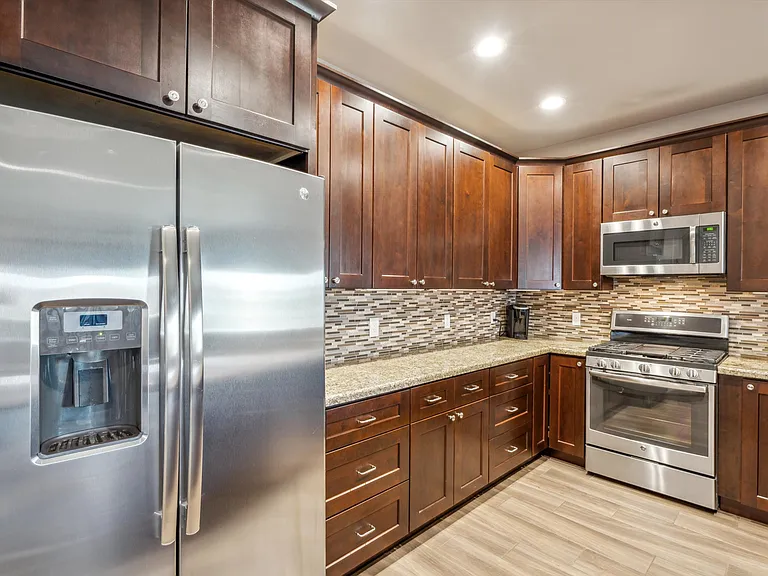 6145 E Cave Creek Rd #203 — Photo 8