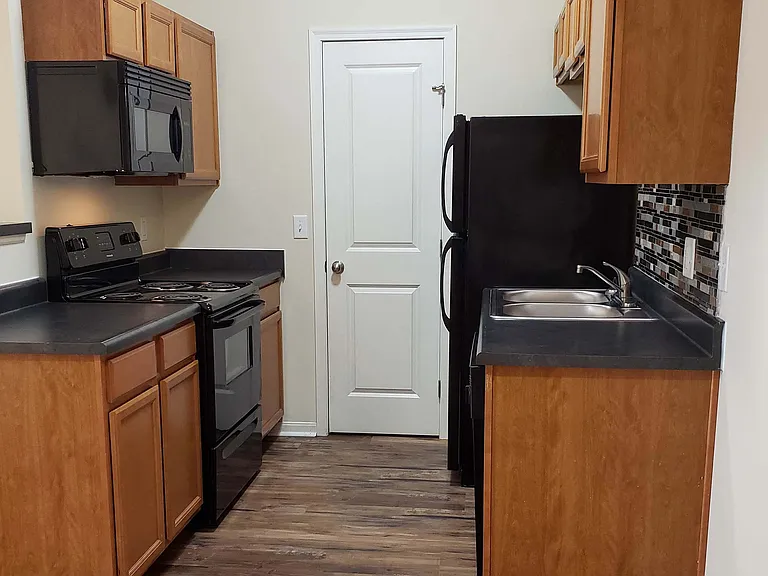 Residences at Northgate Crossing — Photo 43