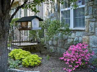 1023 Gaither Rd, Rockville, MD 20850