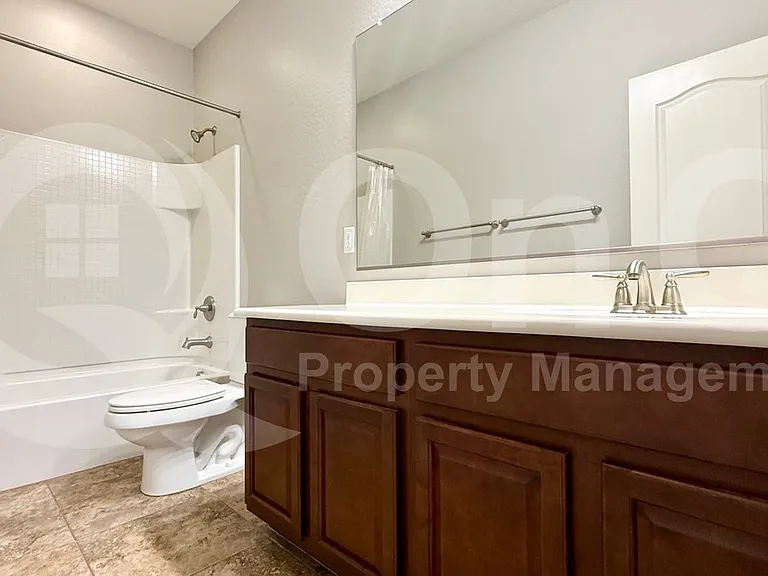 1477 E Hummingbird Way — Photo 16