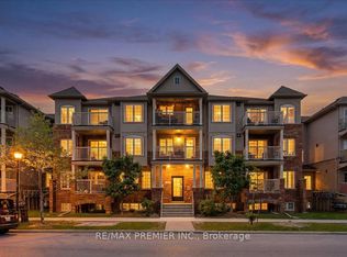 141 Isaac Devins Blvd #8, Toronto, ON M9M0C4