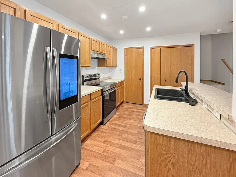 1389 Highpoint Curv — Photo 4
