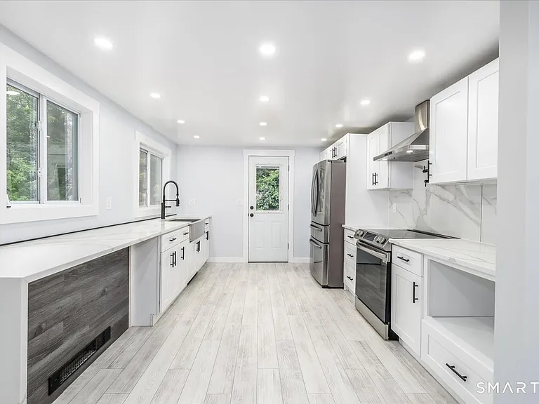 48 Candlewood Lake Rd #1 — Photo 6