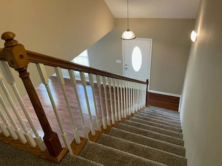 1625 Farmington Dr — Photo 9