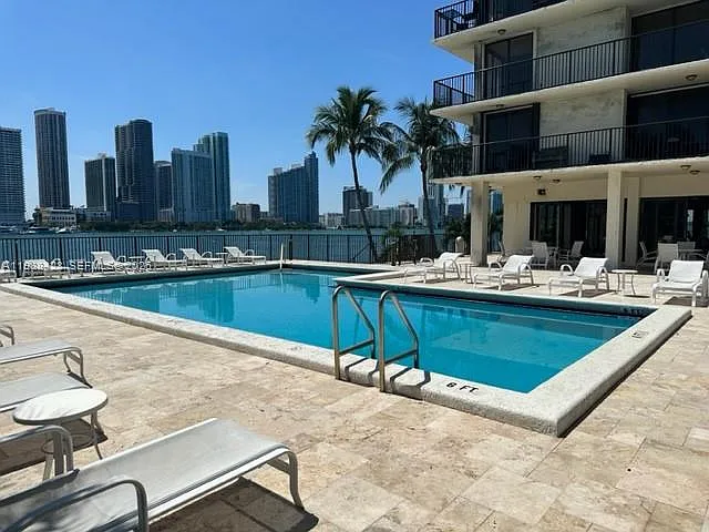 801 N Venetian Dr #1103 — Photo 5
