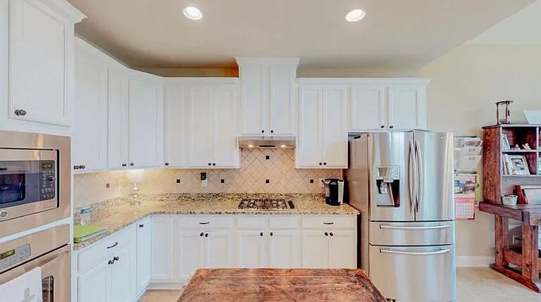 106 Carlton Woods Dr — Photo 5