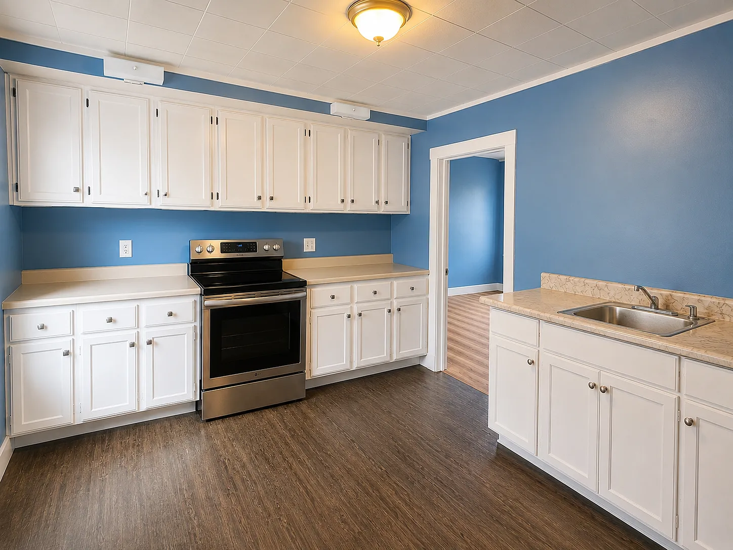 3 bed, $2,150 — Photo 2