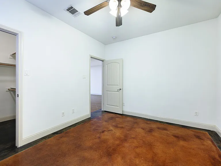 3239 S University Dr — Photo 28