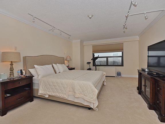 Large Master Bedroom