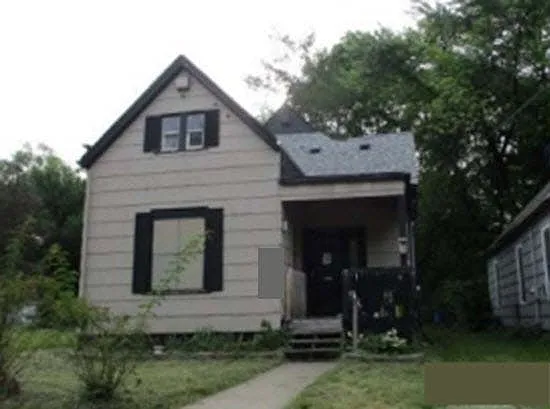 2000 N North St photo 1
