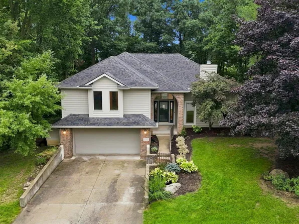 335 NW Passage Trl, Fort Wayne, IN 46825