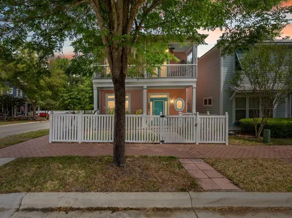 1061 NW 50th Ter, Gainesville, FL 32605