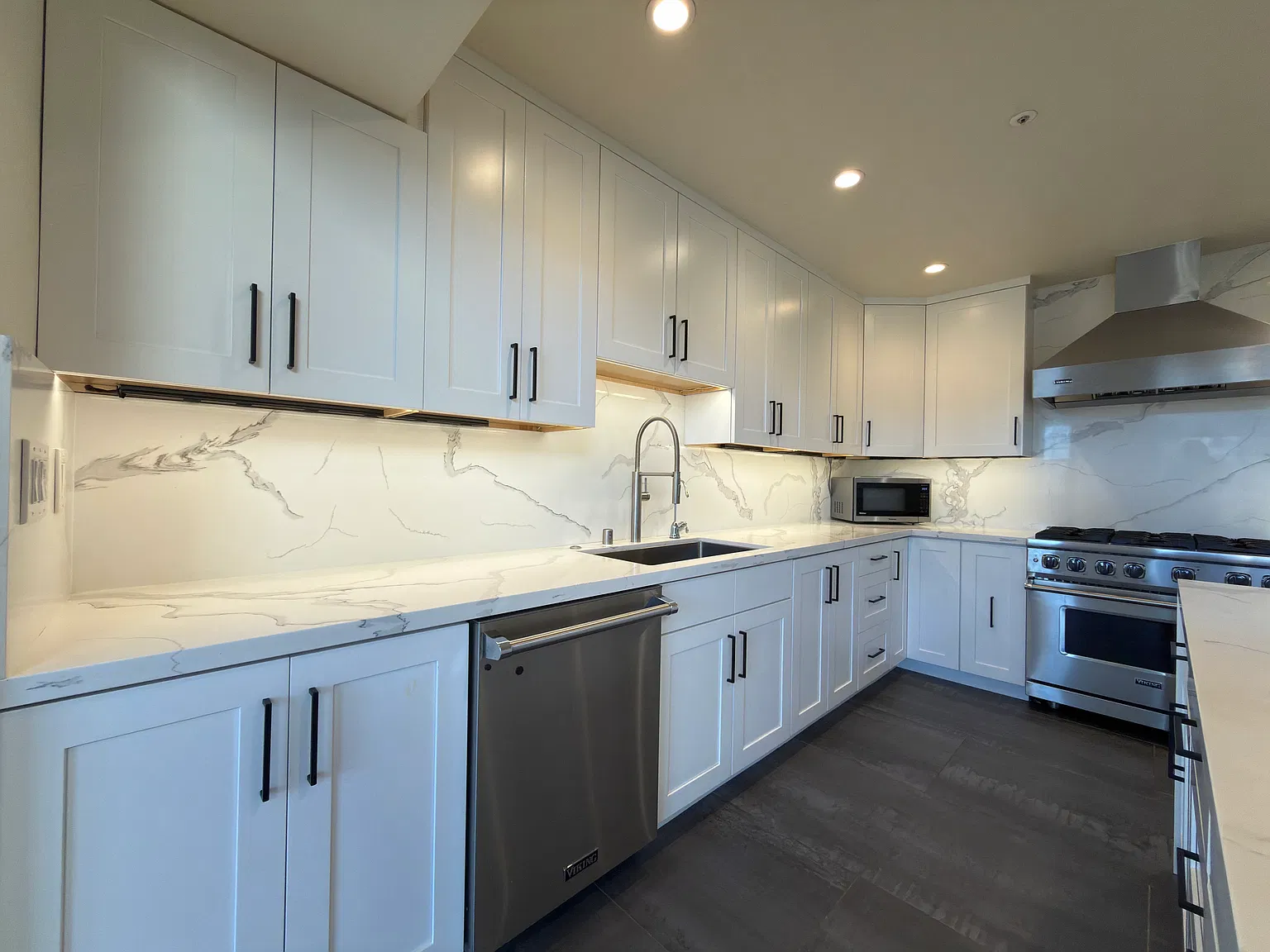 3 bed, 1900 sqft, $6,800 — Photo 4