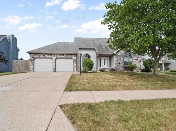 6201 Heritage Oaks Pl, Fort Wayne, IN 46835